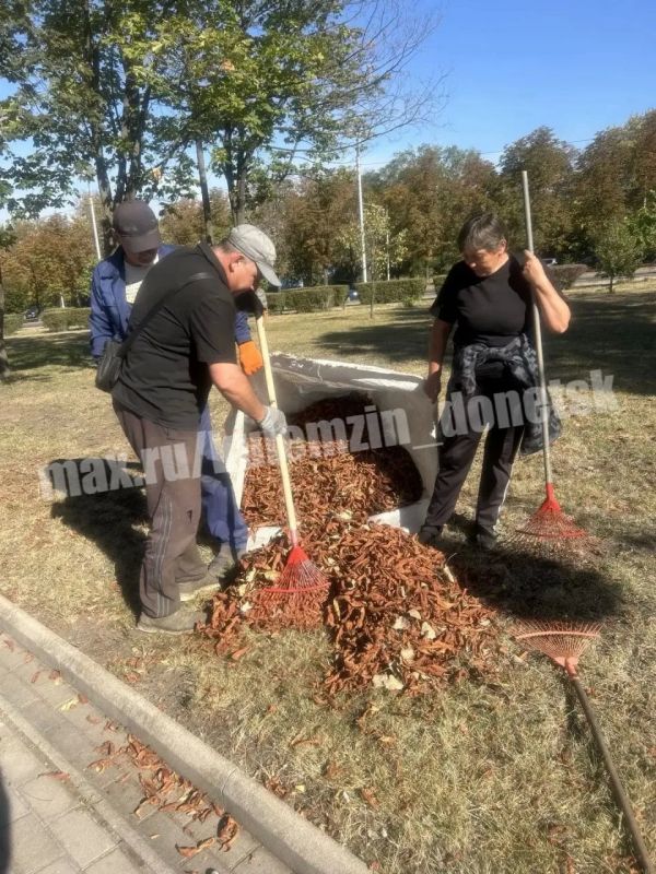 Продолжается работа по благоустройству парковых пространств Донецка Продолжается работа по благоустройству парковых пространств Донецка