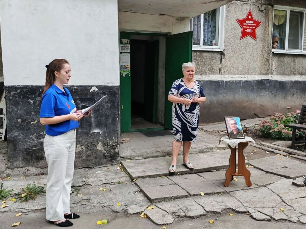 Вечные звёзды памяти засияли в Торезе Вечные звёзды памяти засияли в Торезе