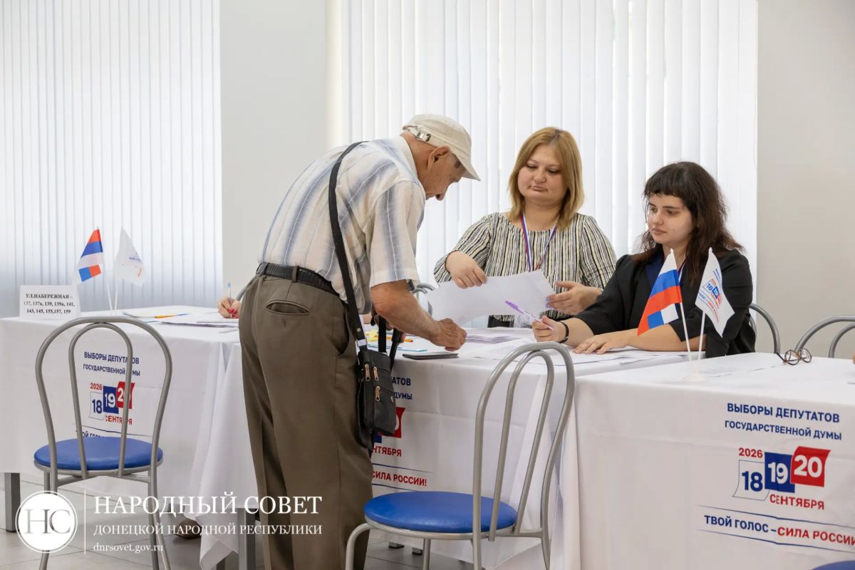 Константин Кузьмин: Утром приехал на избирательный участок Константин Кузьмин: Утром приехал на избирательный участок
