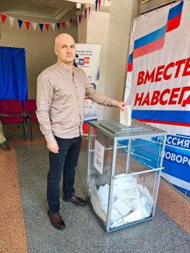 Наталья Бегуненко: Депутат Донецкого городского совета Денис Александрович Кондранин принял участие в голосовании на выборах в Государственную Думу Российской Федерации