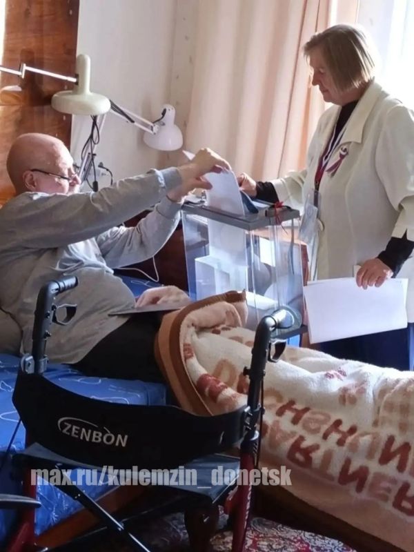 Алексей Кулемзин: Удобство и доступность. Для тех, кому сложно добраться до участка самостоятельно, организовано голосование на дому Алексей Кулемзин: Удобство и доступность. Для тех, кому сложно добраться до участка самостоятельно, организовано голосование на дому