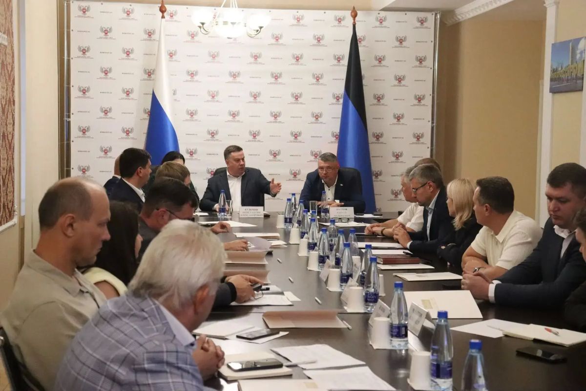 ПОДГОТОВКА К ОТОПИТЕЛЬНОМУ СЕЗОНУ: СЕРГЕЙ ПОЛХОВ ПРИНЯЛ УЧАСТИЕ В РАСШИРЕННОМ ЗАСЕДАНИИ КОМИТЕТА НАРОДНОГО СОВЕТА ПО ЖКХ ПОДГОТОВКА К ОТОПИТЕЛЬНОМУ СЕЗОНУ: СЕРГЕЙ ПОЛХОВ ПРИНЯЛ УЧАСТИЕ В РАСШИРЕННОМ ЗАСЕДАНИИ КОМИТЕТА НАРОДНОГО СОВЕТА ПО ЖКХ