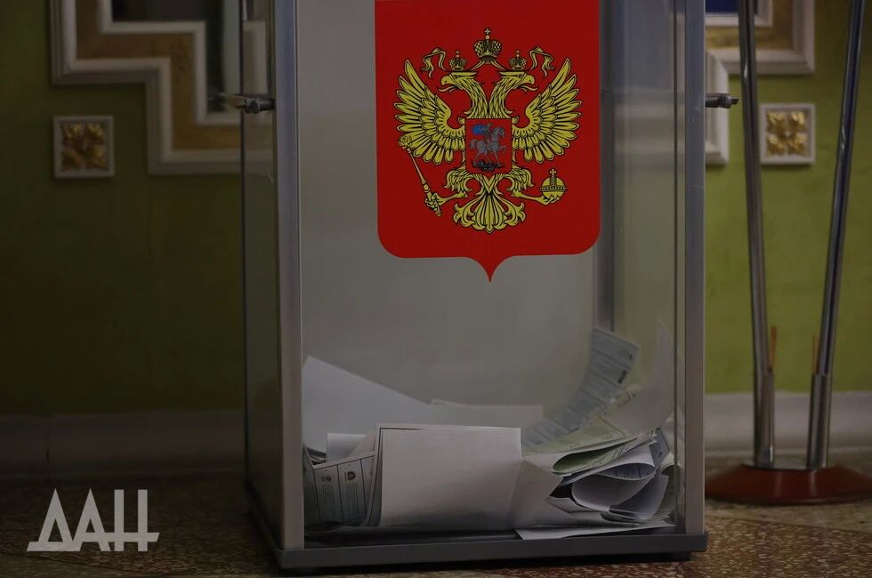 Второй день выборов в Госдуму начался в большинстве регионов