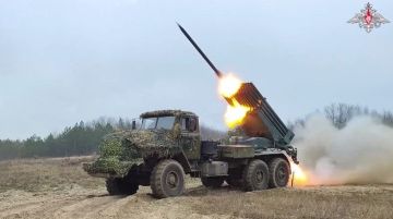 С 12 по 18 сентября в ответ на террористические атаки Украины по гражданским объектам на территории России Вооруженными силами РФ нанесены 2 массированных и 5 групповых ударов по предприятиям ВПК, объектам...