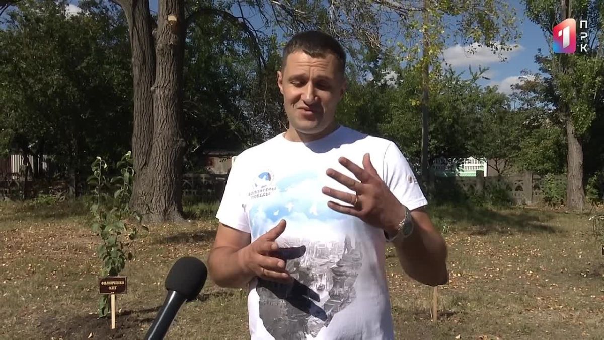 «Наша большая, дружная и крепкая семья волонтёров отдаёт свои голоса вместе со всей страной!» – руководитель регионального отделения ВОД «Волонтёры Победы» ДНР Александр Огнев