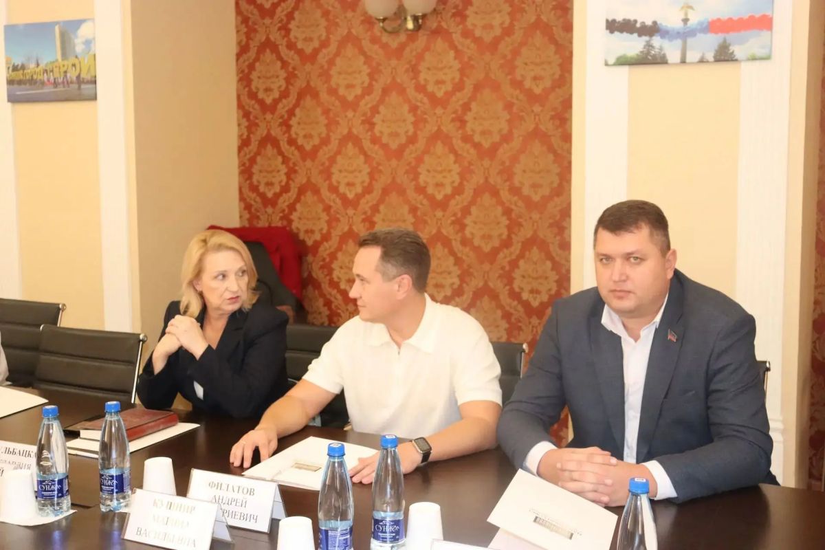 ПОДГОТОВКА К ОТОПИТЕЛЬНОМУ СЕЗОНУ: СЕРГЕЙ ПОЛХОВ ПРИНЯЛ УЧАСТИЕ В РАСШИРЕННОМ ЗАСЕДАНИИ КОМИТЕТА НАРОДНОГО СОВЕТА ПО ЖКХ ПОДГОТОВКА К ОТОПИТЕЛЬНОМУ СЕЗОНУ: СЕРГЕЙ ПОЛХОВ ПРИНЯЛ УЧАСТИЕ В РАСШИРЕННОМ ЗАСЕДАНИИ КОМИТЕТА НАРОДНОГО СОВЕТА ПО ЖКХ