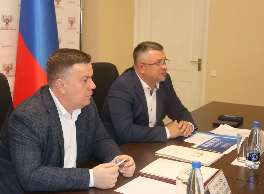 ПОДГОТОВКА К ОТОПИТЕЛЬНОМУ СЕЗОНУ: СЕРГЕЙ ПОЛХОВ ПРИНЯЛ УЧАСТИЕ В РАСШИРЕННОМ ЗАСЕДАНИИ КОМИТЕТА НАРОДНОГО СОВЕТА ПО ЖКХ ПОДГОТОВКА К ОТОПИТЕЛЬНОМУ СЕЗОНУ: СЕРГЕЙ ПОЛХОВ ПРИНЯЛ УЧАСТИЕ В РАСШИРЕННОМ ЗАСЕДАНИИ КОМИТЕТА НАРОДНОГО СОВЕТА ПО ЖКХ