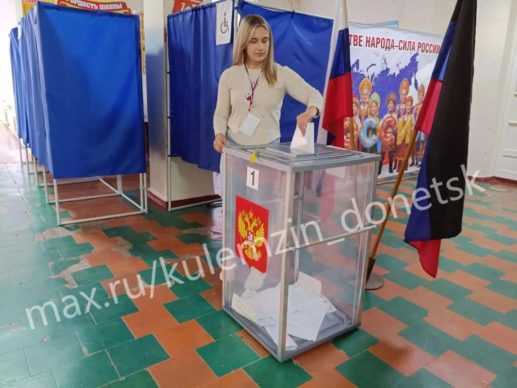 Сегодня — второй день выборов, и в Донецке чувствуется особая энергия: люди осознанно делают свой выбор Сегодня — второй день выборов, и в Донецке чувствуется особая энергия: люди осознанно делают свой выбор