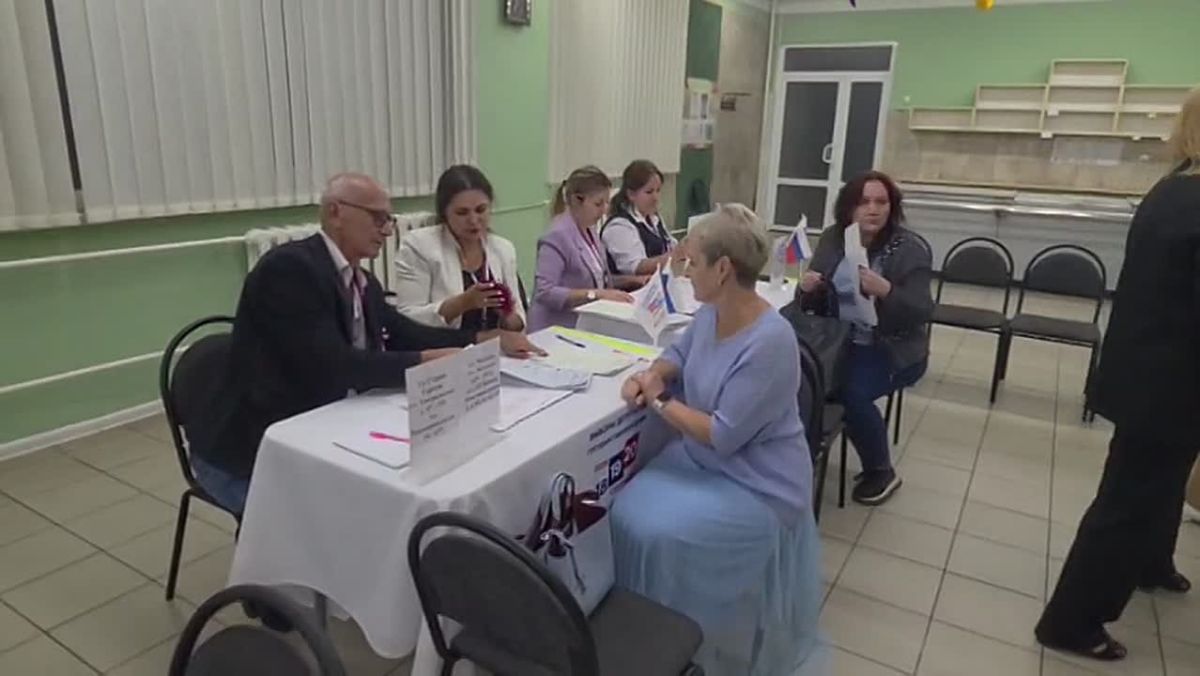 Александр Подгорный: В первый день голосования на избирательных участках Макеевки было оживленно