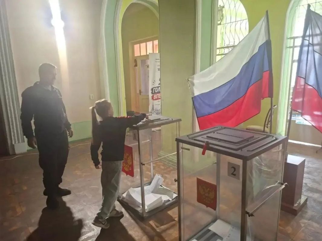 Александр Подгорный: Юные макеевчане не остаются в стороне и помогают родителям в голосовании Александр Подгорный: Юные макеевчане не остаются в стороне и помогают родителям в голосовании