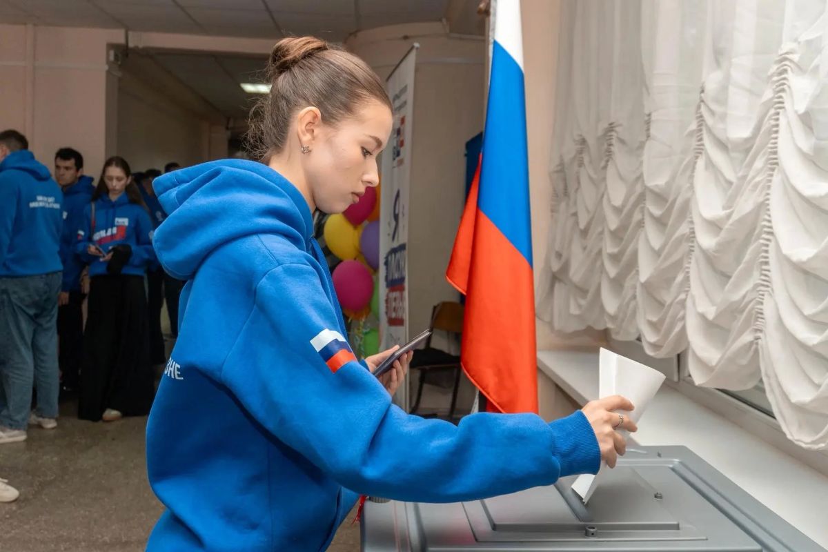 На выборах депутатов Государственной Думы проголосовал руководитель «Молодой Гвардии Единой России» в ДНР Сергей Добровольский На выборах депутатов Государственной Думы проголосовал руководитель «Молодой Гвардии Единой России» в ДНР Сергей Добровольский