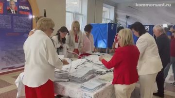 Избирательные участки в ДНР завершили работу в 14:00