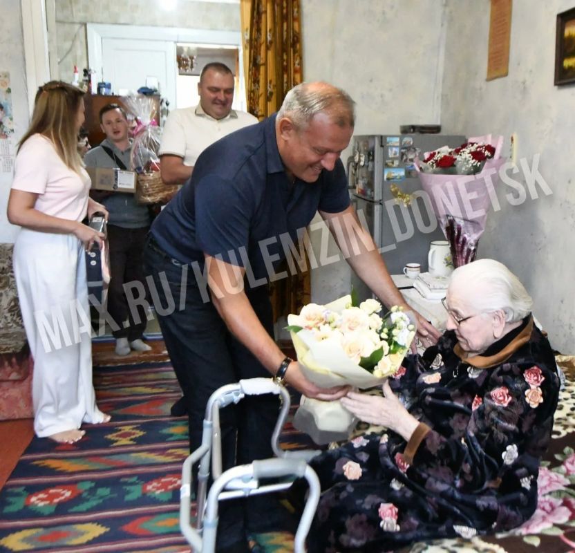 Алексей Кулемзин: Краткий обзор главных событий Донецка за прошедшую неделю: Алексей Кулемзин: Краткий обзор главных событий Донецка за прошедшую неделю: