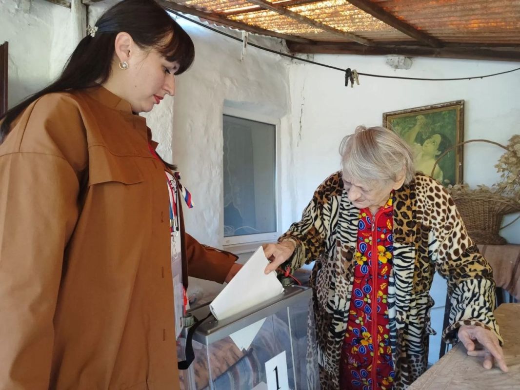 Для граждан, которые по уважительным причинам не могут посетить избирательный участок, предусмотрена возможность проголосовать дома Для граждан, которые по уважительным причинам не могут посетить избирательный участок, предусмотрена возможность проголосовать дома