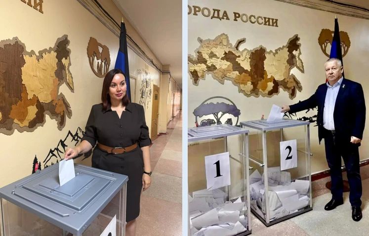 Депутаты Донецкого городского совета проявили высокую активность в дни голосования по выборам в Государственную Думу Депутаты Донецкого городского совета проявили высокую активность в дни голосования по выборам в Государственную Думу