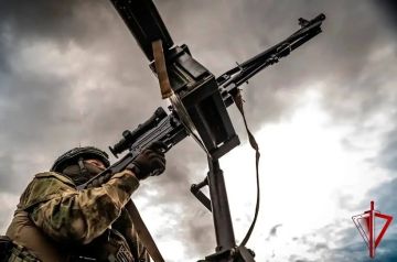 В ДНР росгвардейцы спасли двух мужчин и ребенка при атаке дрона рядом с УИК