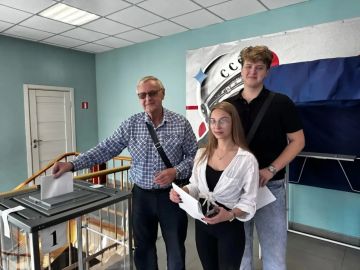 Поход на избирательный участок всей семьей — это больше, чем традиция