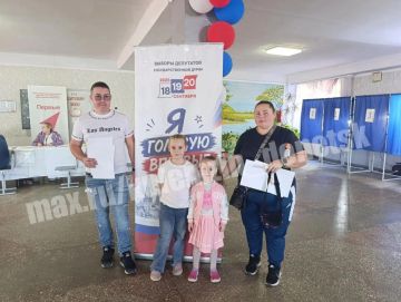 Алексей Кулемзин: Всей семьей. Приятно видеть на участках целые семьи