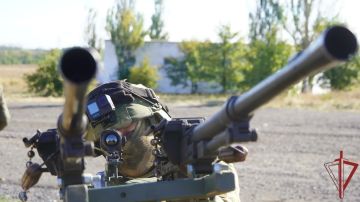Росгвардейцы отразили атаку вражеского «Хорнета» возле избирательного участка в ДНР