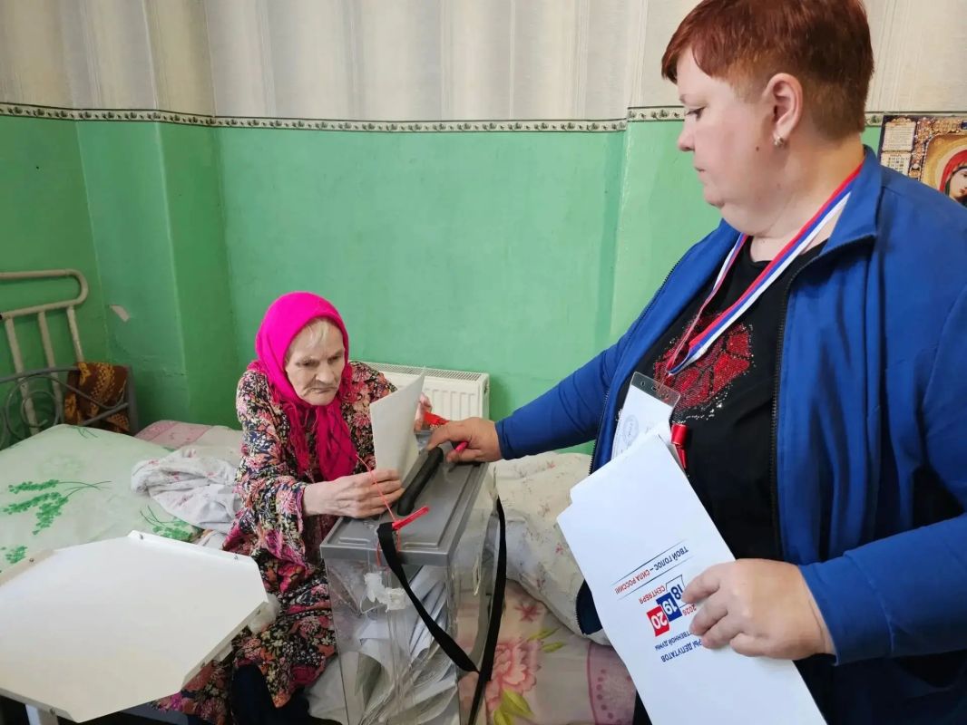 Выборы без барьеров: в комплексном центре позаботились о каждом голосе Выборы без барьеров: в комплексном центре позаботились о каждом голосе
