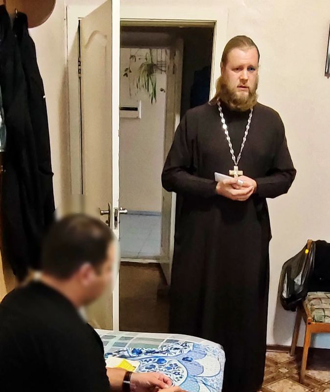 "Вы не одни: Поддержка защитников Родины от волонтеров Тореза" "Вы не одни: Поддержка защитников Родины от волонтеров Тореза"