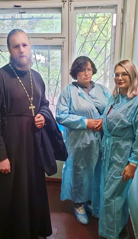 "Вы не одни: Поддержка защитников Родины от волонтеров Тореза" "Вы не одни: Поддержка защитников Родины от волонтеров Тореза"