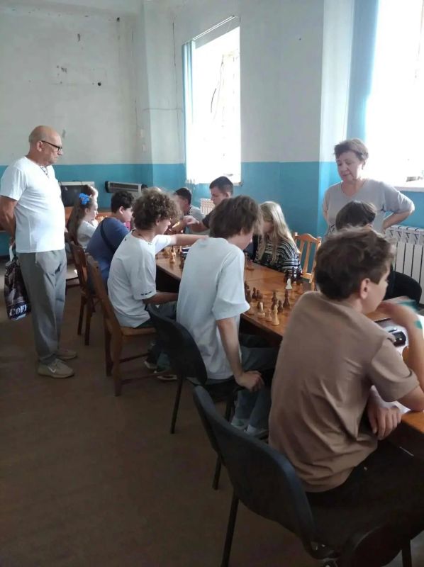 В Енакиево определили лучших юных шахматистов В Енакиево определили лучших юных шахматистов