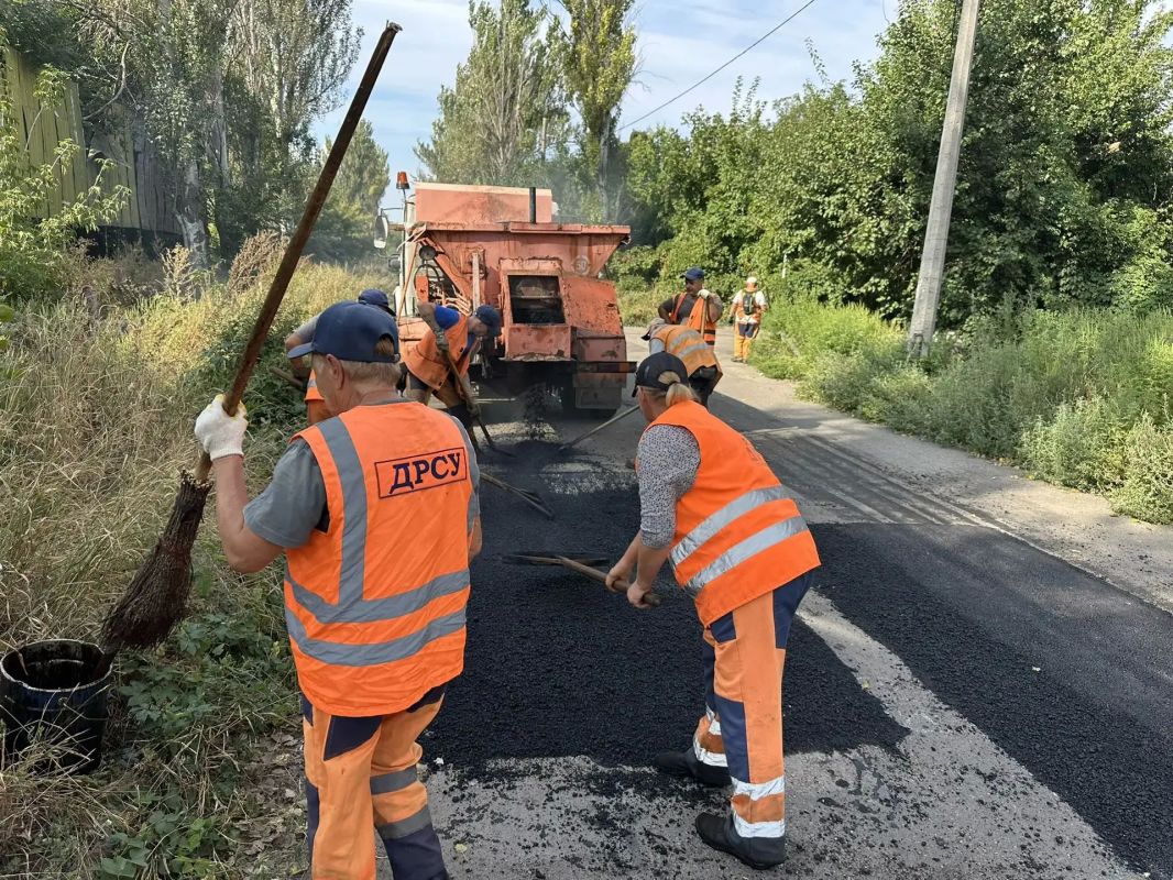 Ремонт дорожного покрытия по ул.Жмуры Киевский район Ремонт дорожного покрытия по ул.Жмуры Киевский район
