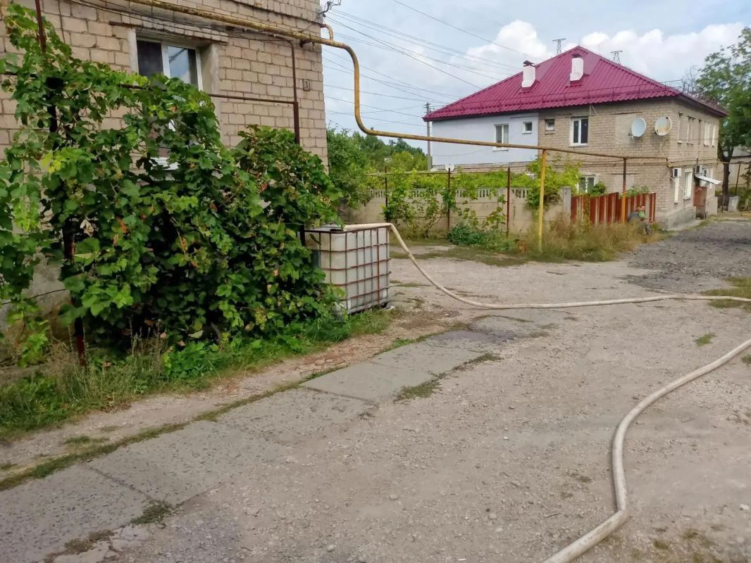 Сегодня, 21 сентября, в Кировском внутригородском районе при поддержке региона-шефа Московская область произведен подвоз воды в жилом массиве «Путь Ильича» для жителей улиц Кальмана, Тихая, Алексеева, Матросова Сегодня, 21 сентября, в Кировском внутригородском районе при поддержке региона-шефа Московская область произведен подвоз воды в жилом массиве «Путь Ильича» для жителей улиц Кальмана, Тихая, Алексеева, Матросова