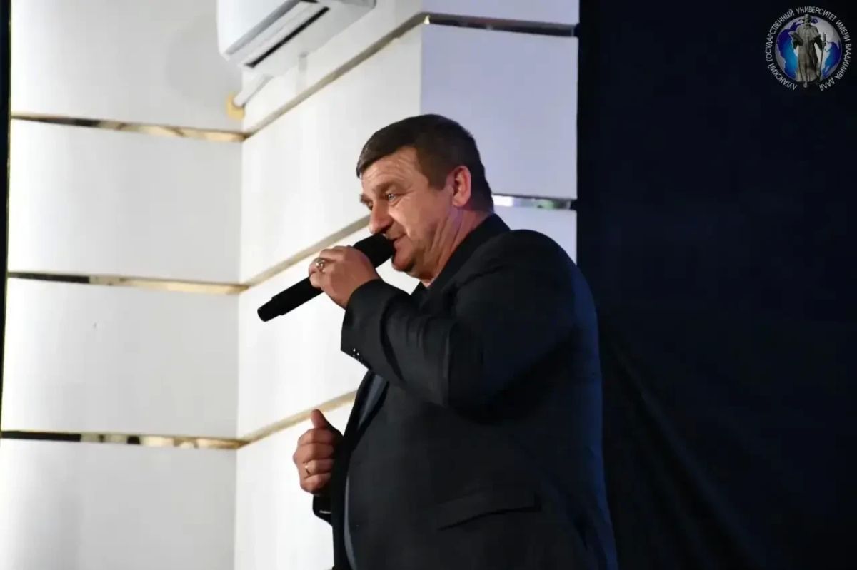 Артисты из Хабаровского края дали благотворительный концерт в ДНР Артисты из Хабаровского края дали благотворительный концерт в ДНР