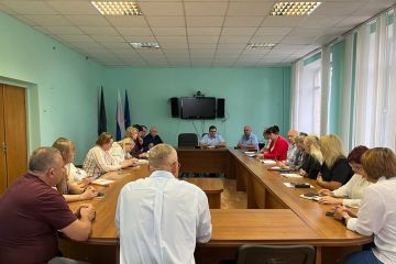 Василий Овчаров: Сегодня, 21 сентября 2026 года, состоялось аппаратное совещание с начальниками структурных подразделений Администрации Новоазовского муниципального округа, территориальных подразделений министерств и...