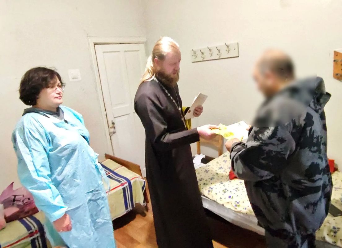 "Вы не одни: Поддержка защитников Родины от волонтеров Тореза" "Вы не одни: Поддержка защитников Родины от волонтеров Тореза"