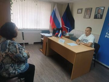 В общественной приёмной прошёл приём депутата городского совета