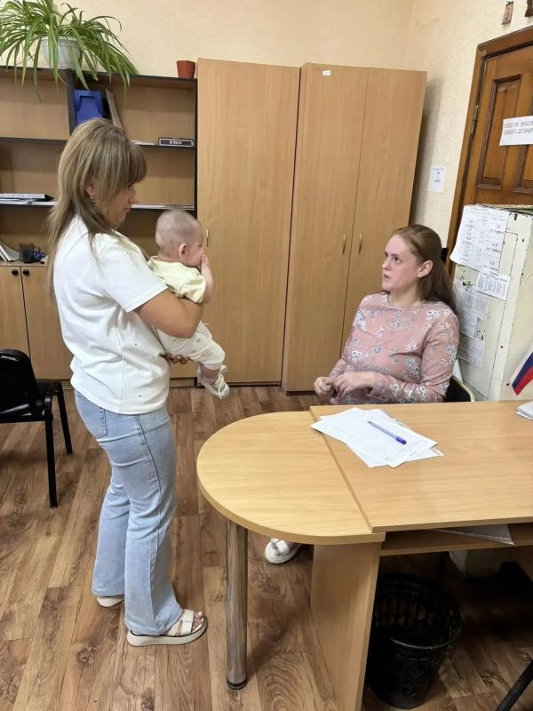 «Круглый стол» для молодых мам: поддержка, забота и укрепление семейных ценностей «Круглый стол» для молодых мам: поддержка, забота и укрепление семейных ценностей