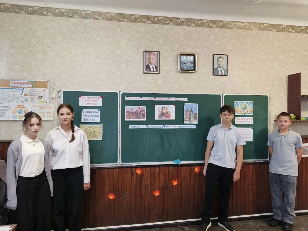 В школах Ждановки отметили Международный день мира В школах Ждановки отметили Международный день мира