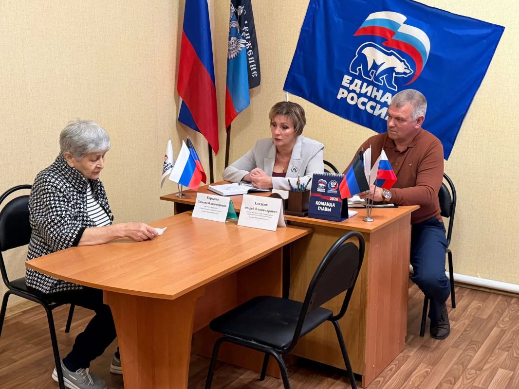 Диалог с властью: в Старобешевском округе прошел прием граждан Диалог с властью: в Старобешевском округе прошел прием граждан
