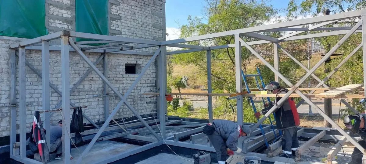 Санкт-Петербург продолжает ремонтно-восстановительные работы в комплексе зданий ГИМС МЧС Мариуполя Санкт-Петербург продолжает ремонтно-восстановительные работы в комплексе зданий ГИМС МЧС Мариуполя