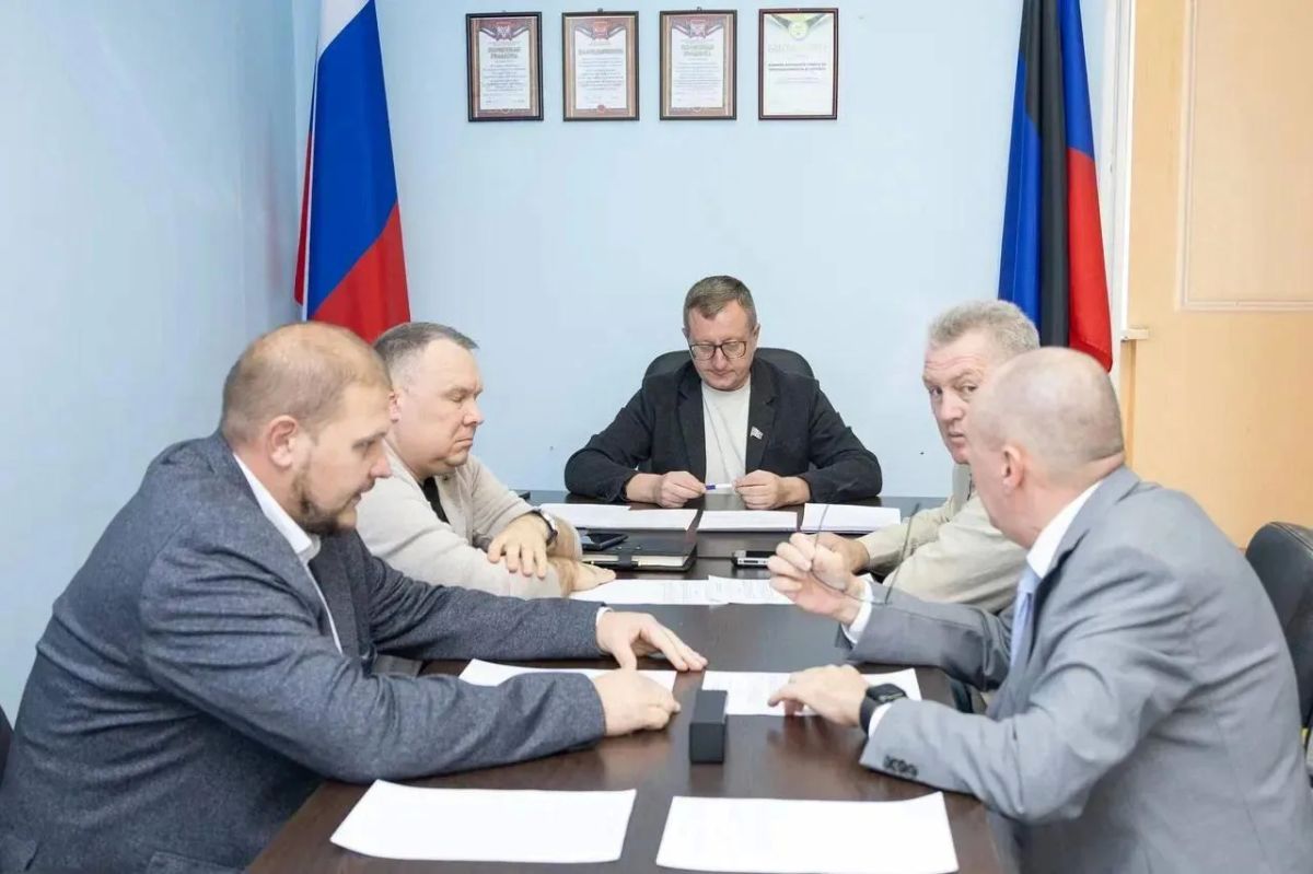 Состоялся рабочий диалог парламентариев с министерством промышленности и торговли ДНР
