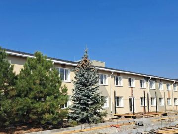 В Приморском районе Мариуполя продолжается реконструкция одного из двух корпусов яслей-сада