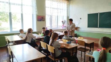 Педагоги формируют у школьников культуру поведения на дороге