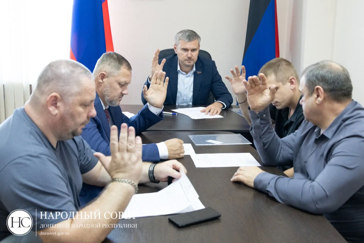 В Народном Совете обсудили продление срока «гаражной амнистии» В Народном Совете обсудили продление срока «гаражной амнистии»