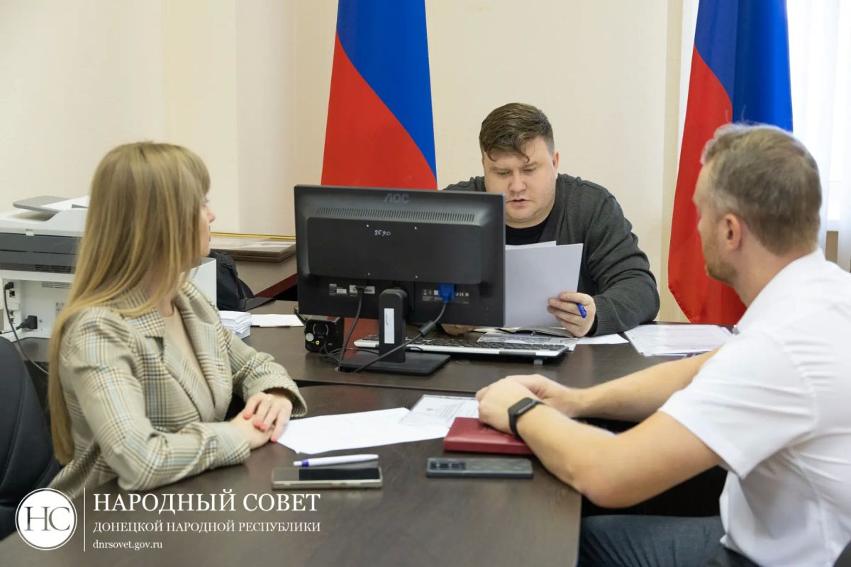 Парламентарии обсудили регулирование рекомендаций ИИ-контента в интернете Парламентарии обсудили регулирование рекомендаций ИИ-контента в интернете