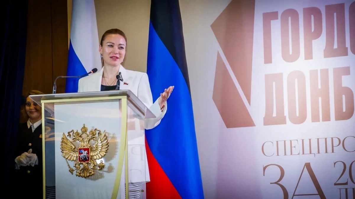 В Донецке прошло торжественное награждение лауреатов Республиканской премии «Гордость Донбасса» спецпроекта «За дело» В Донецке прошло торжественное награждение лауреатов Республиканской премии «Гордость Донбасса» спецпроекта «За дело»