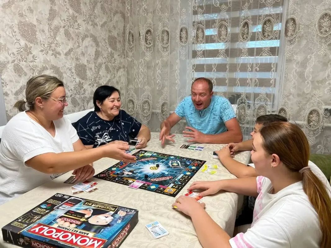 В рамках проекта «Крепкая семья»: «Родительская Гостиная» — когда все за одним столом! В рамках проекта «Крепкая семья»: «Родительская Гостиная» — когда все за одним столом!