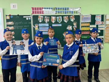 В Кировском продолжается работа по обучению детей правилам дорожного движения