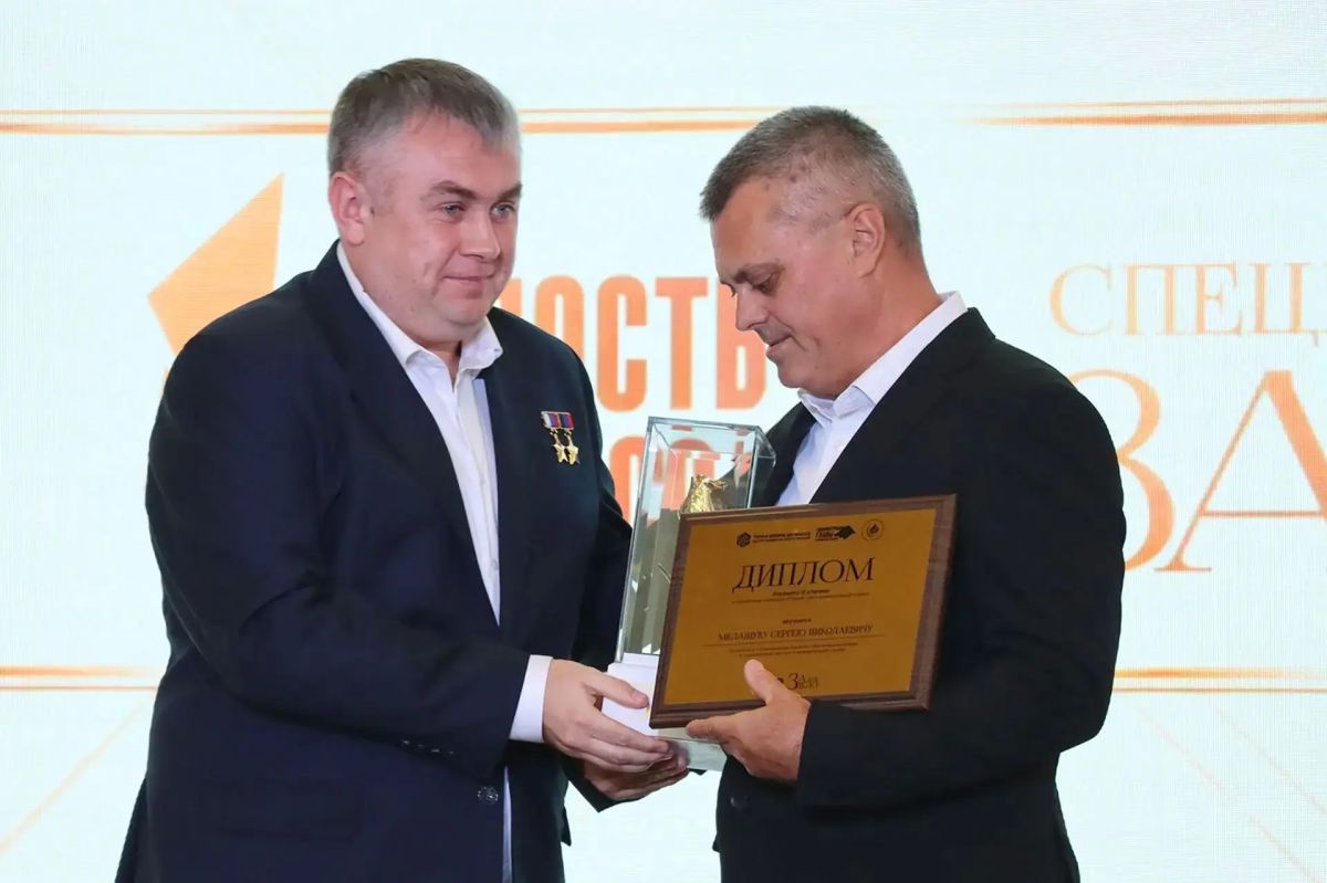 Илья Емельянов: Принял участие в торжественной церемонии награждения лауреатов Республиканской премии «Гордость Донбасса» в рамках спецпроекта «За дело» Илья Емельянов: Принял участие в торжественной церемонии награждения лауреатов Республиканской премии «Гордость Донбасса» в рамках спецпроекта «За дело»