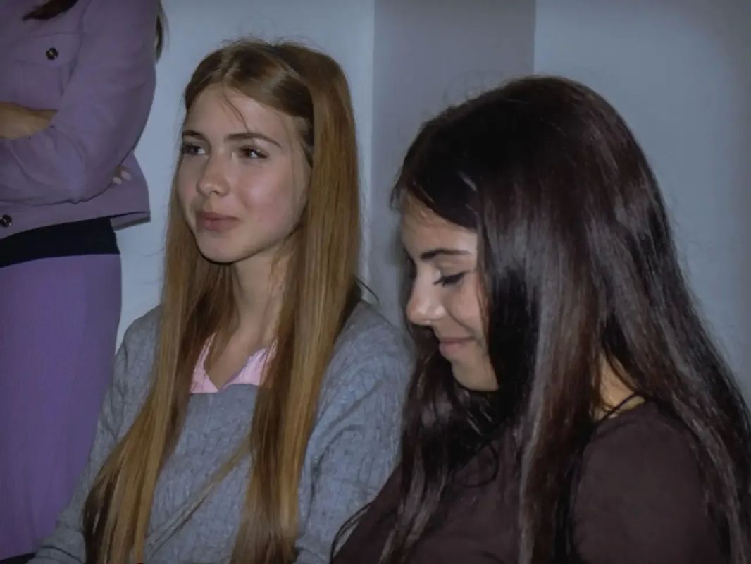 В рамках агитационной работы с учащимися школ состоялась встреча, на которой выступил помощник начальника Регионального отделения Всероссийского военно-патриотического движения «ЮНАРМИИ» ДНР «МГЮ» — Мирошниченко Денис Янович В рамках агитационной работы с учащимися школ состоялась встреча, на которой выступил помощник начальника Регионального отделения Всероссийского военно-патриотического движения «ЮНАРМИИ» ДНР «МГЮ» — Мирошниченко Денис Янович