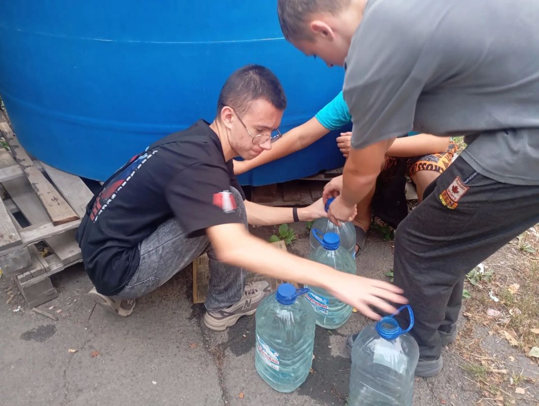 Денис Зубов: «День добрых дел» в Иловайске: помощь, которая согревает Денис Зубов: «День добрых дел» в Иловайске: помощь, которая согревает