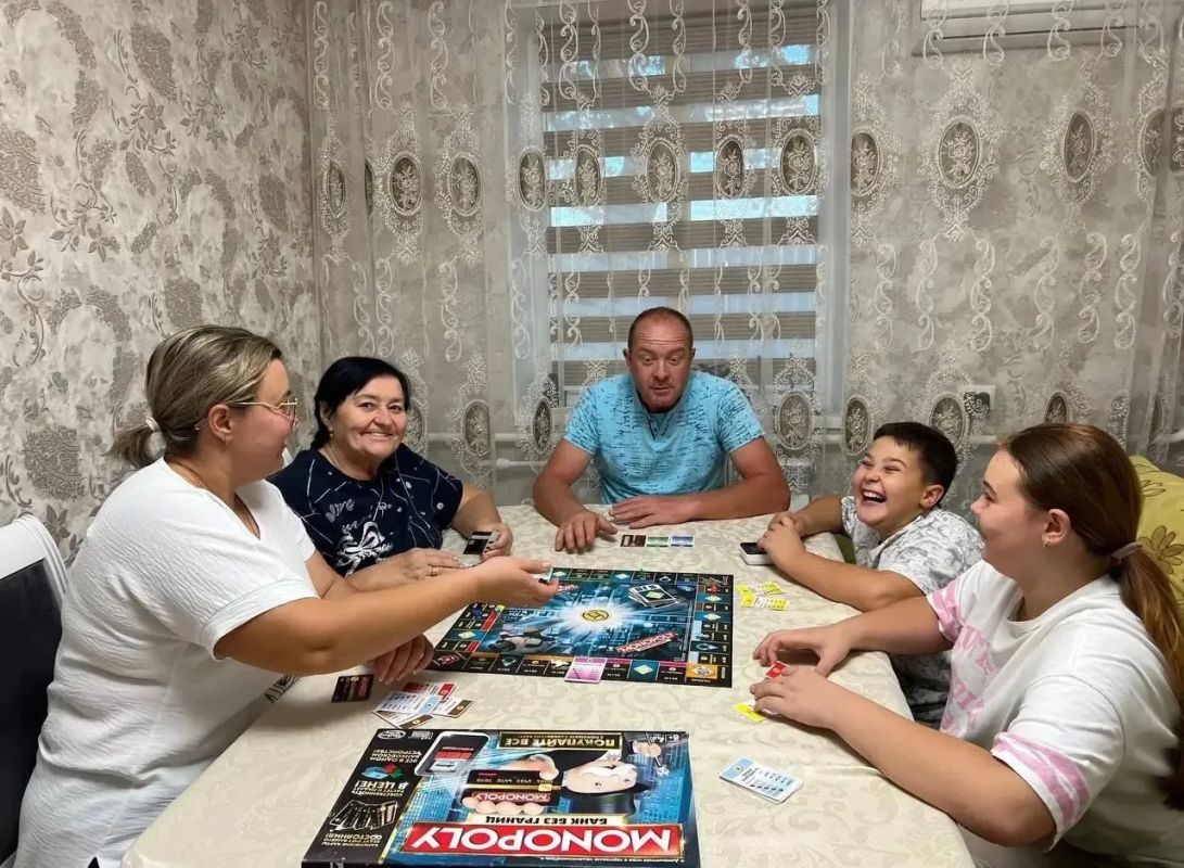 В рамках проекта «Крепкая семья»: «Родительская Гостиная» — когда все за одним столом! В рамках проекта «Крепкая семья»: «Родительская Гостиная» — когда все за одним столом!