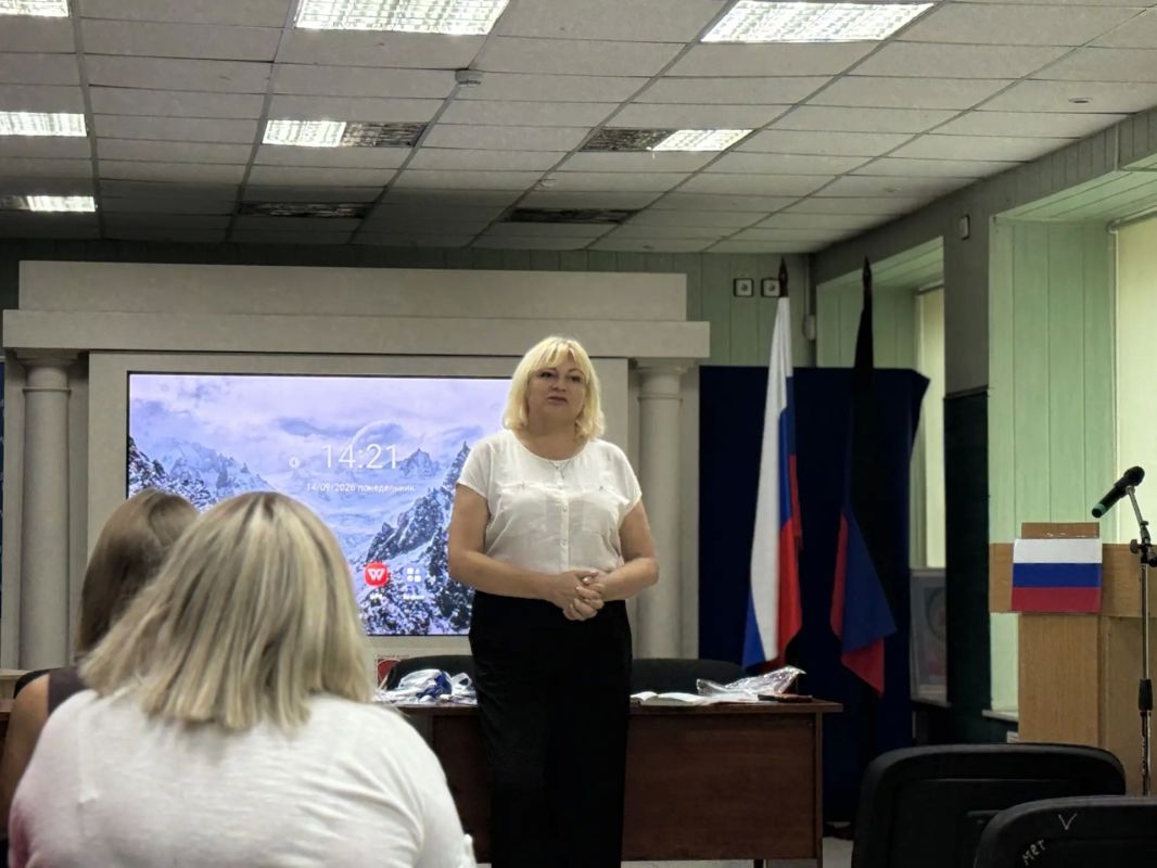 Встреча с жителями Мангушского округа Встреча с жителями Мангушского округа